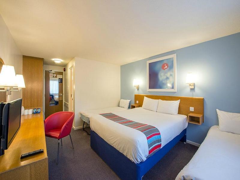 Travelodge Battersea London Exterior photo